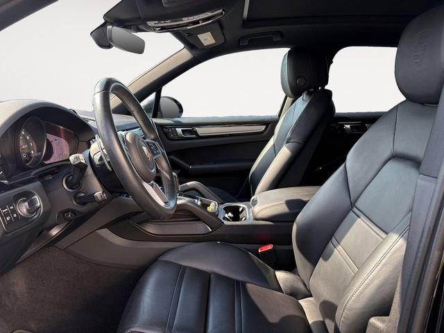 Used 2023 Porsche Cayenne Platinum Edition AWD/4WD image 11