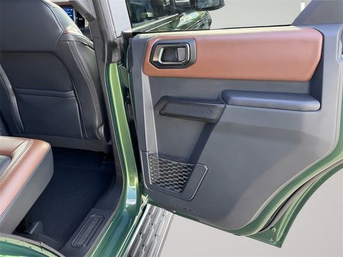 Used 2024 Ford Bronco Outer Banks image 32