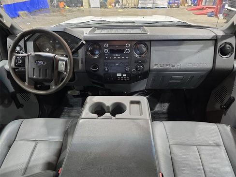 Used 2016 Ford F450 XL w/ XL Value Package image 9