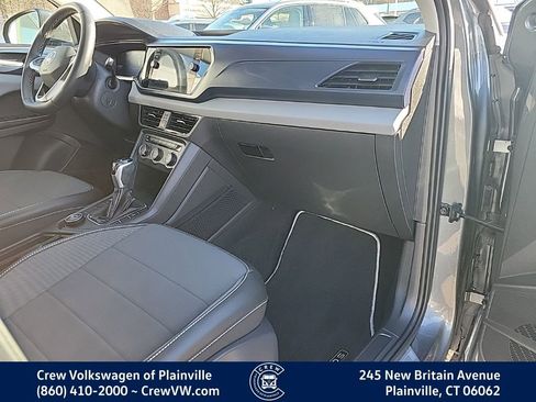 Certified 2022 Volkswagen Taos SE w/ Panoramic Sunroof Package image 43