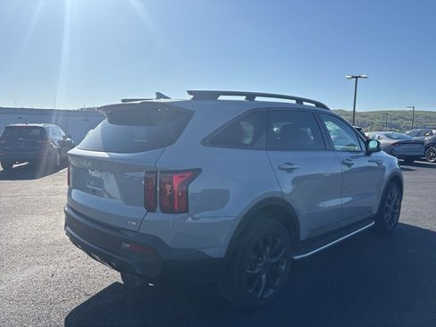 Certified 2023 Kia Sorento X-Line EX image 2