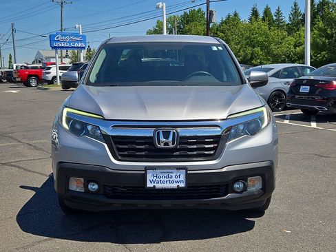Used 2017 Honda Ridgeline RTL-T image 2