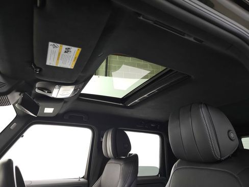Used 2022 Mercedes-Benz G 550 image 17