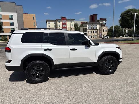 Certified 2026 Lexus GX 550 AWD/4WD image 6