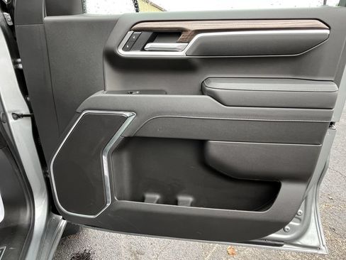Certified 2026 Chevrolet Silverado 1500 LT AWD/4WD image 18