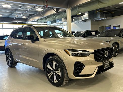 Certified 2024 Volvo XC60 T8 Plus w/ Protection Package Premier image 1
