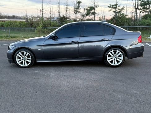 Used 2006 BMW 325xi Sedan image 2