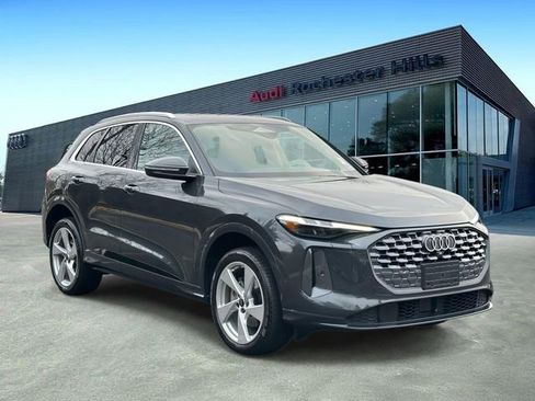 Certified 2025 Audi Q5 Premium Plus w/ Premium Plus image 7