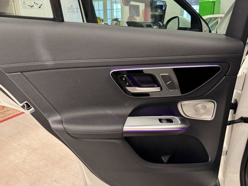 Used 2023 Mercedes-Benz GLC 300 4MATIC image 18