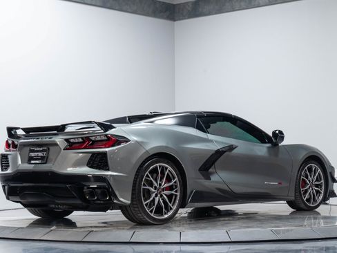 Used 2023 Chevrolet Corvette Stingray Premium Conv w/ Z51 Performance Package RWD image 26