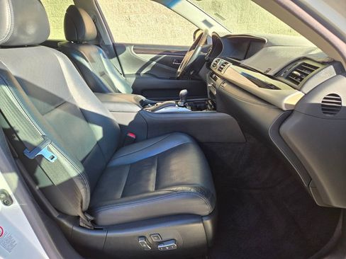 Used 2017 Lexus LS 460 image 20