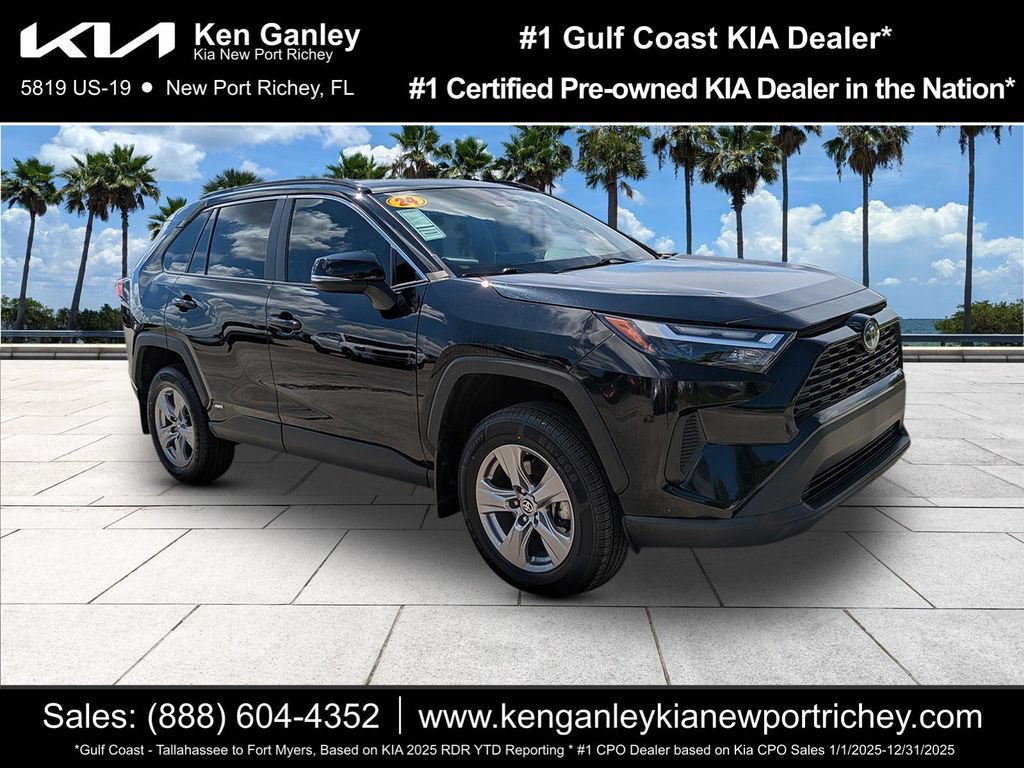 Used 2024 Toyota RAV4 XLE AWD/4WD image 1