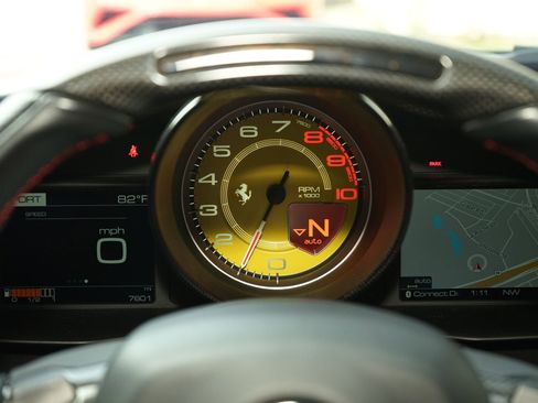 Used 2020 Ferrari 488 Pista Spider image 20