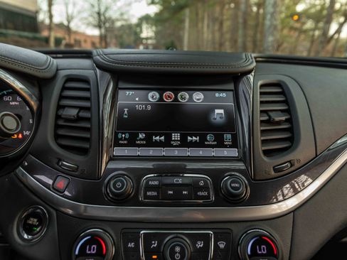 Used 2019 Chevrolet Impala LT image 10