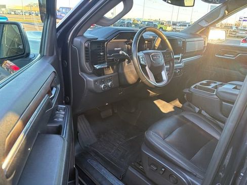 Used 2024 GMC Sierra 1500 SLT image 7