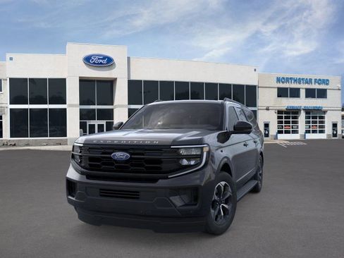 New 2026 Ford Expedition Max Active image 2