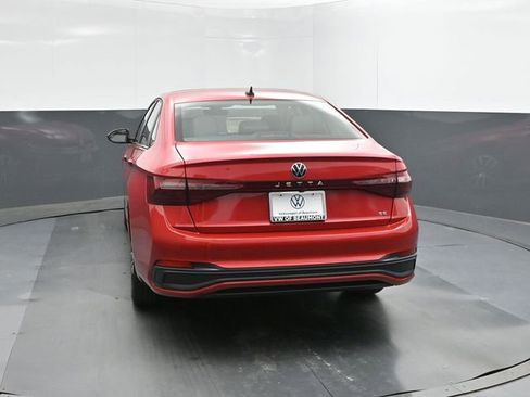 New 2026 Volkswagen Jetta SE image 5