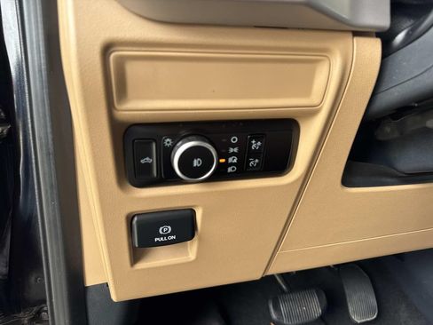 Used 2023 Ford F150 XLT RWD image 22