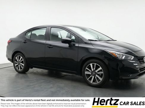 Used 2025 Nissan Versa SV image 1