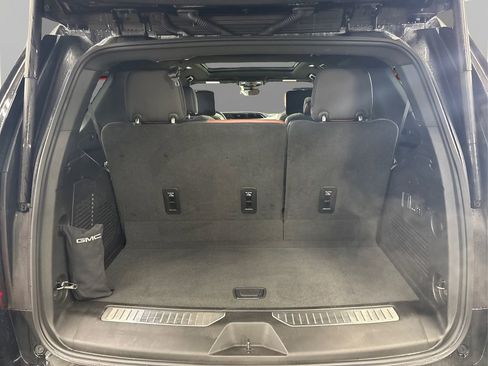 Used 2023 GMC Yukon Denali Ultimate image 11