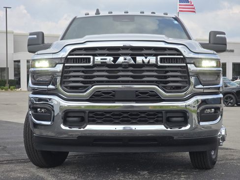 New 2025 RAM 3500 Big Horn image 13