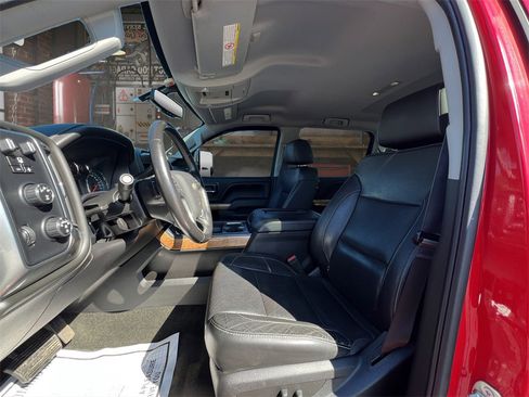 Used 2016 Chevrolet Silverado 2500 LTZ w/ LTZ Plus Package image 13