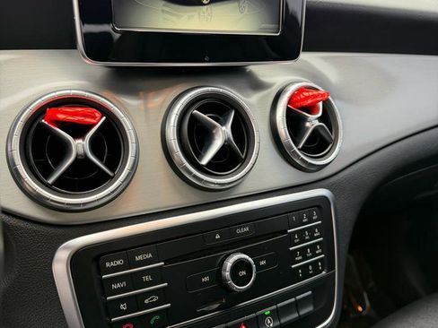 Used 2016 Mercedes-Benz CLA 250 image 28
