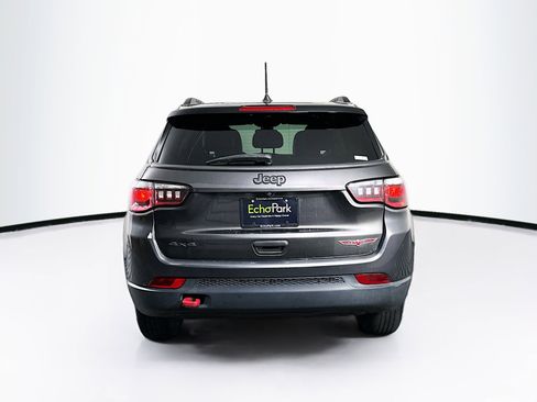Used 2019 Jeep Compass Trailhawk image 7