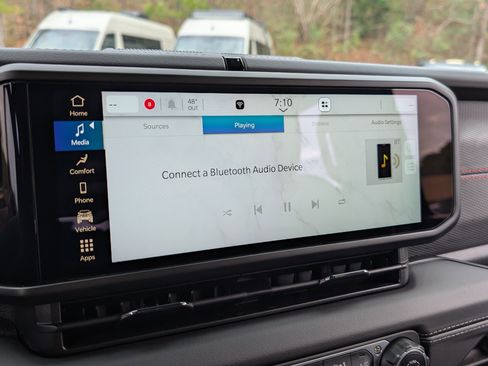 Used 2024 Jeep Wrangler Rubicon image 26