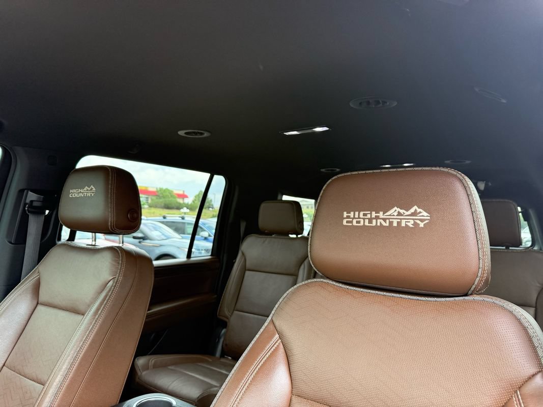 Used 2021 Chevrolet Suburban High Country AWD/4WD image 41