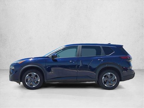 Used 2025 Nissan Rogue SV FWD image 9