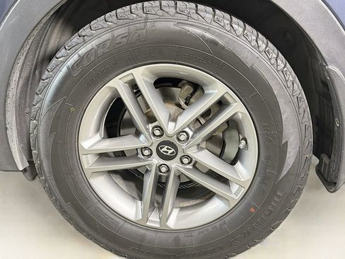 Used 2017 Hyundai Santa Fe Sport image 29