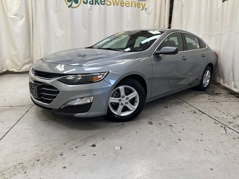 Used 2024 Chevrolet Malibu LT image 4