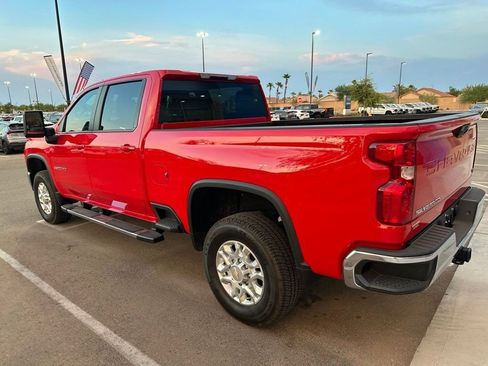 Used 2024 Chevrolet Silverado 3500 LT w/ Convenience Package AWD/4WD image 3