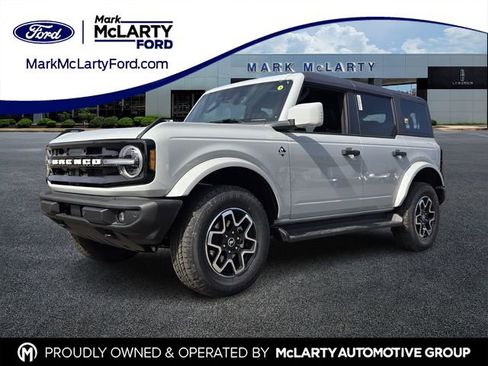 New 2026 Ford Bronco Outer Banks AWD/4WD image 1