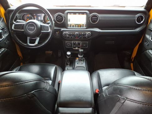 Used 2021 Jeep Gladiator Overland w/ Popular Equipment Package AWD/4WD image 24