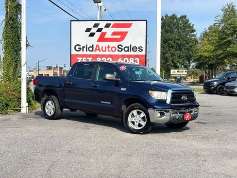 Used 2012 Toyota Tundra 4x4 CrewMax w/ SR5 Pkg image 1