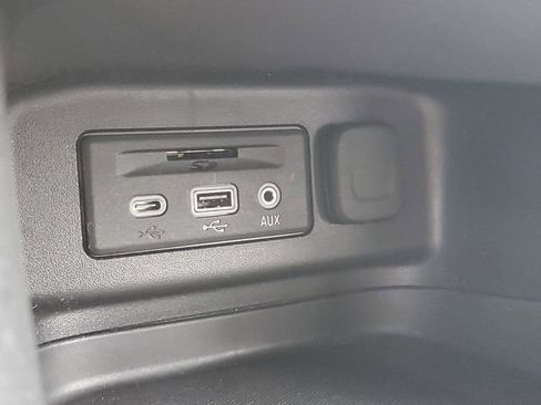 Certified 2024 Chevrolet Equinox RS image 30