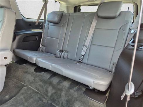 Used 2015 Chevrolet Suburban LT w/ Luxury Package AWD/4WD image 19