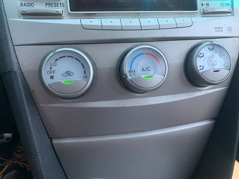 Used 2011 Toyota Camry SE w/ SE Extra-Value Pkg #1 FWD image 27