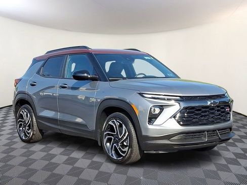 Used 2025 Chevrolet TrailBlazer RS w/ Convenience Package AWD/4WD image 1
