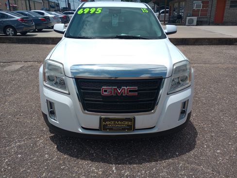 Used 2015 GMC Terrain SLE FWD image 2