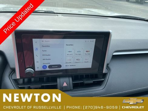 Used 2025 Toyota RAV4 LE FWD image 10
