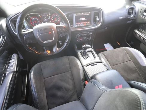 Used 2022 Dodge Charger R/T w/ Plus Group RWD image 6
