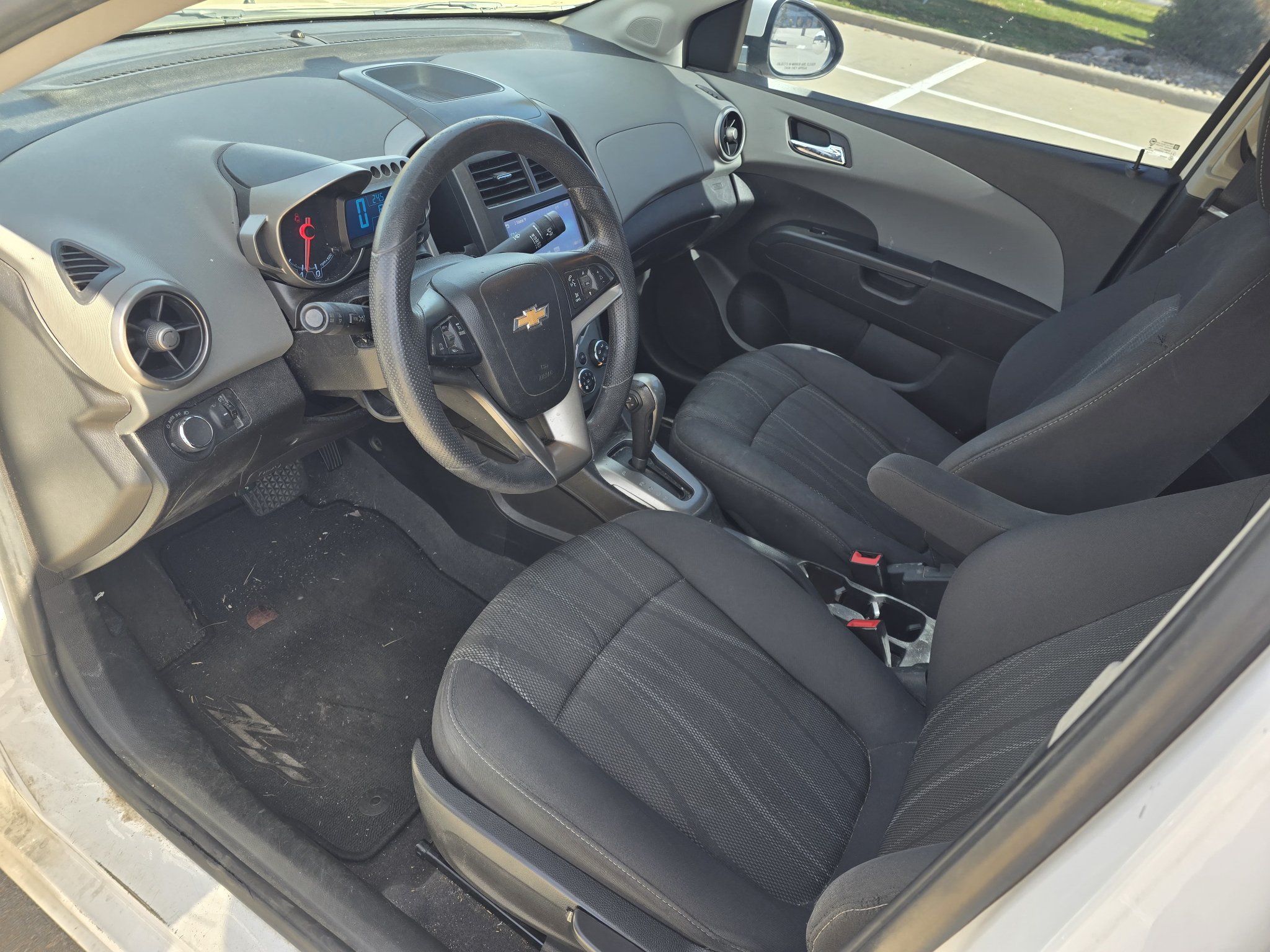 Used 2014 Chevrolet Sonic LT FWD image 24