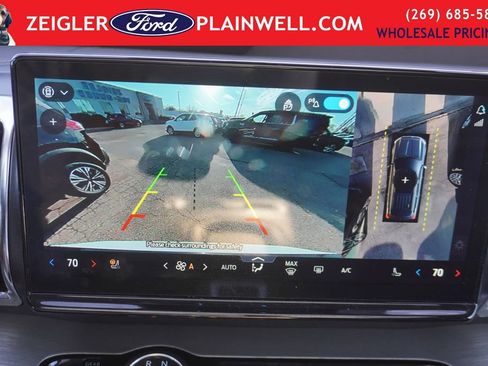 Used 2025 Ford Expedition Max Platinum image 24