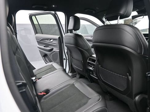 New 2025 Jeep Grand Cherokee Altitude AWD/4WD image 20