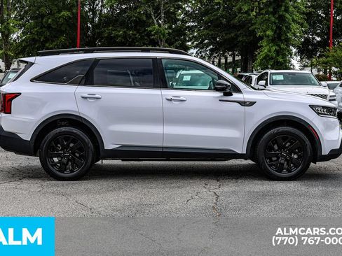 Used 2023 Kia Sorento S w/ Panoramic Sunroof Package AWD/4WD image 9