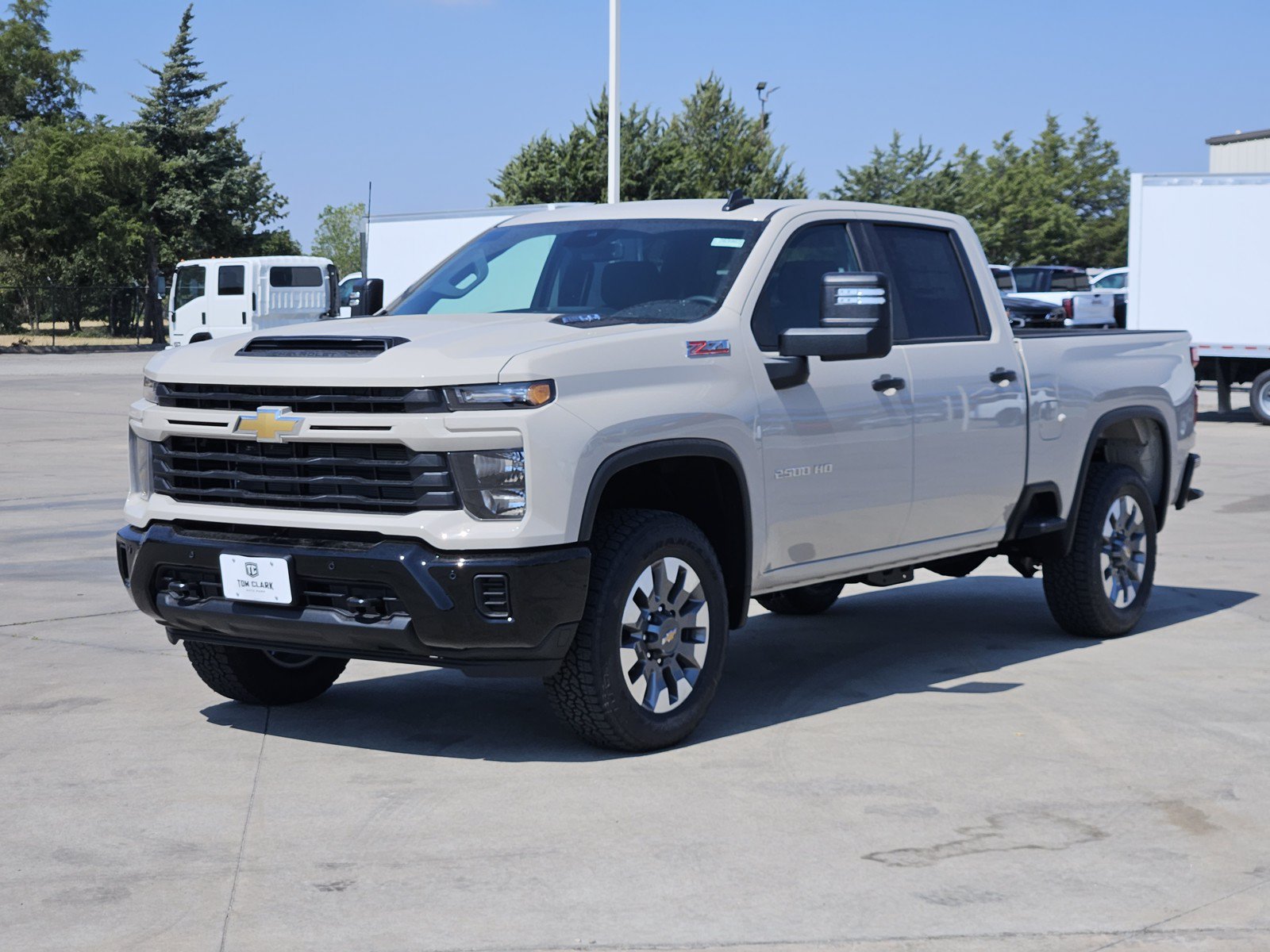 New 2026 Chevrolet Silverado 2500 Custom w/ Custom Value Package AWD/4WD image 2