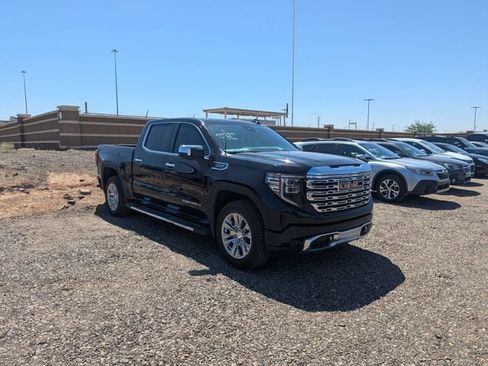 Used 2024 GMC Sierra 1500 Denali AWD/4WD image 4
